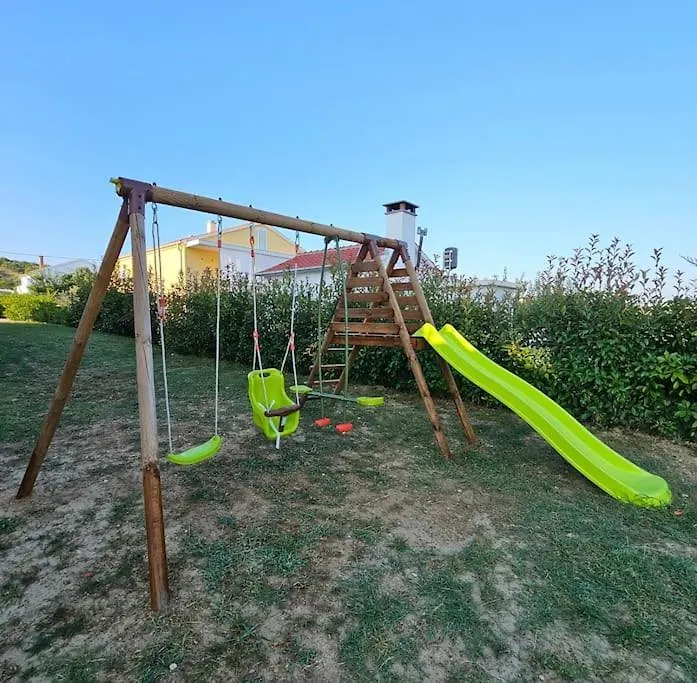 Holiday Home Gidas - Hot Tub, Gym, Playground Radovin